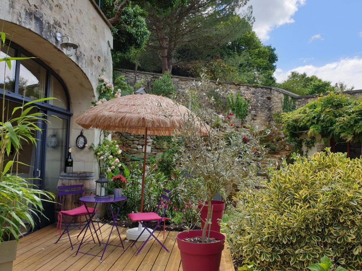 Gite La Comete Chinon Exterior foto